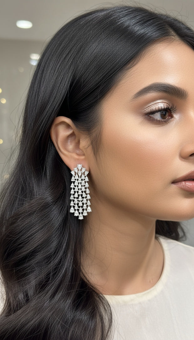LUNA DIAMOND EARRING