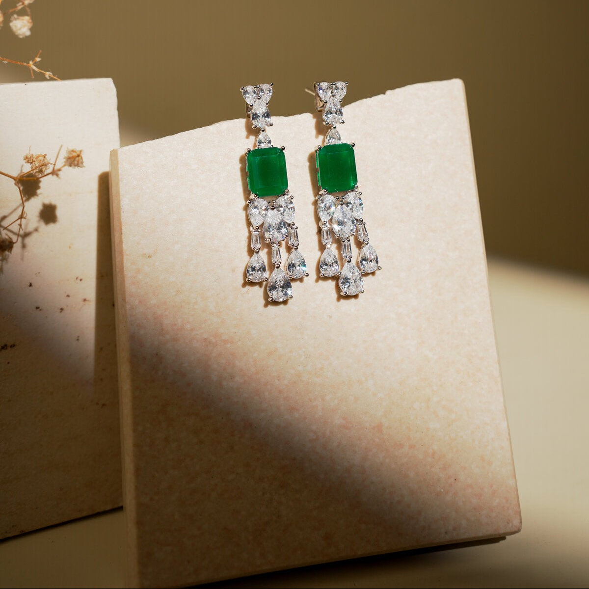 EMERALD CASCADING DIAMOND DROPS