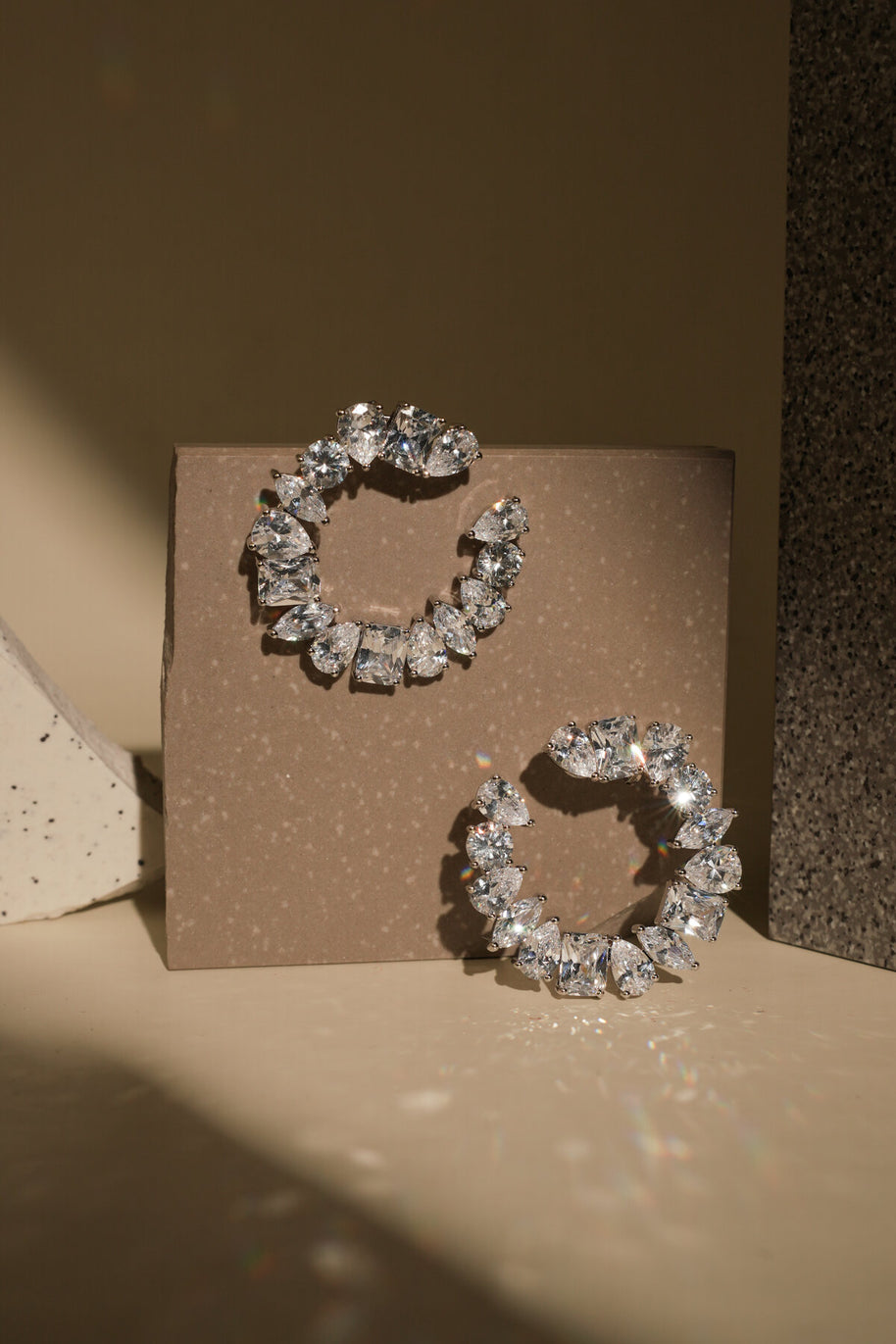 CRYSTAL HOOP