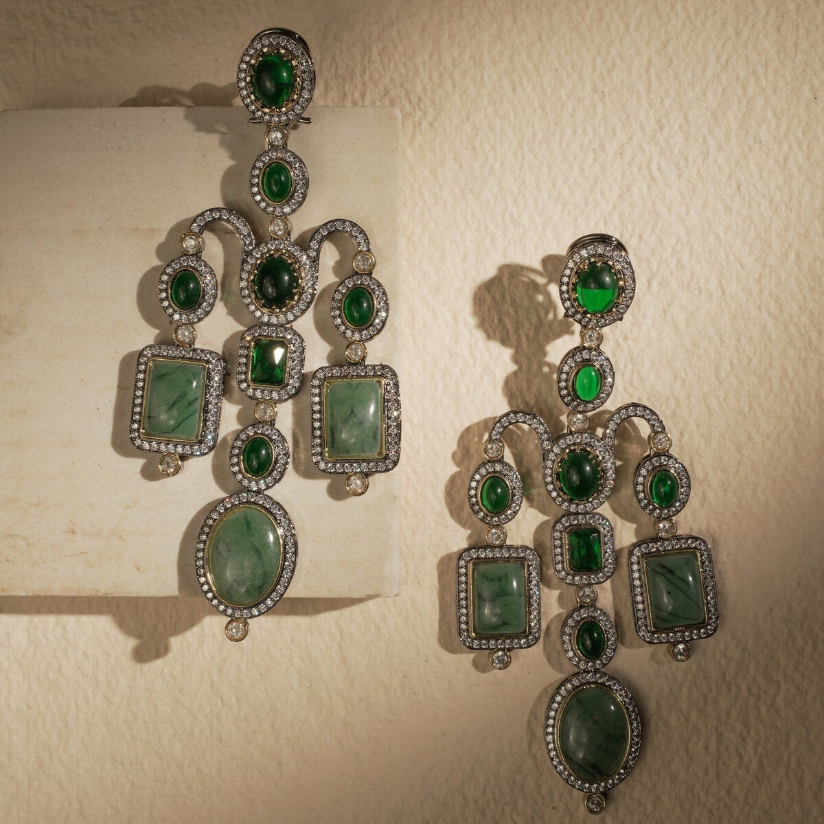 EMERALD STATEMENT DANGLERS