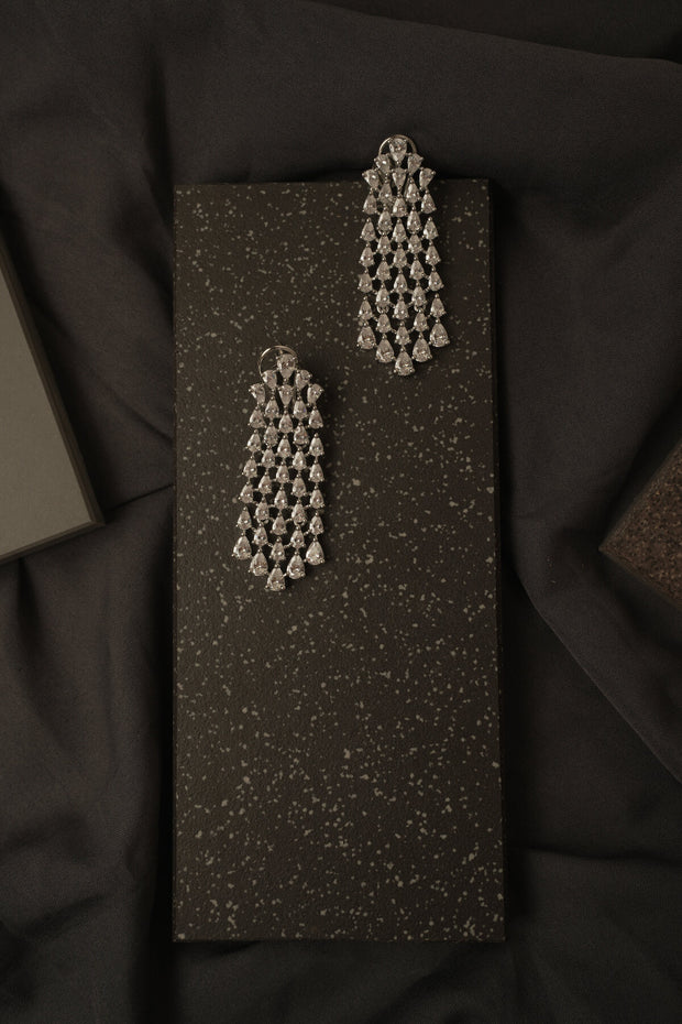 LUNA DIAMOND EARRING