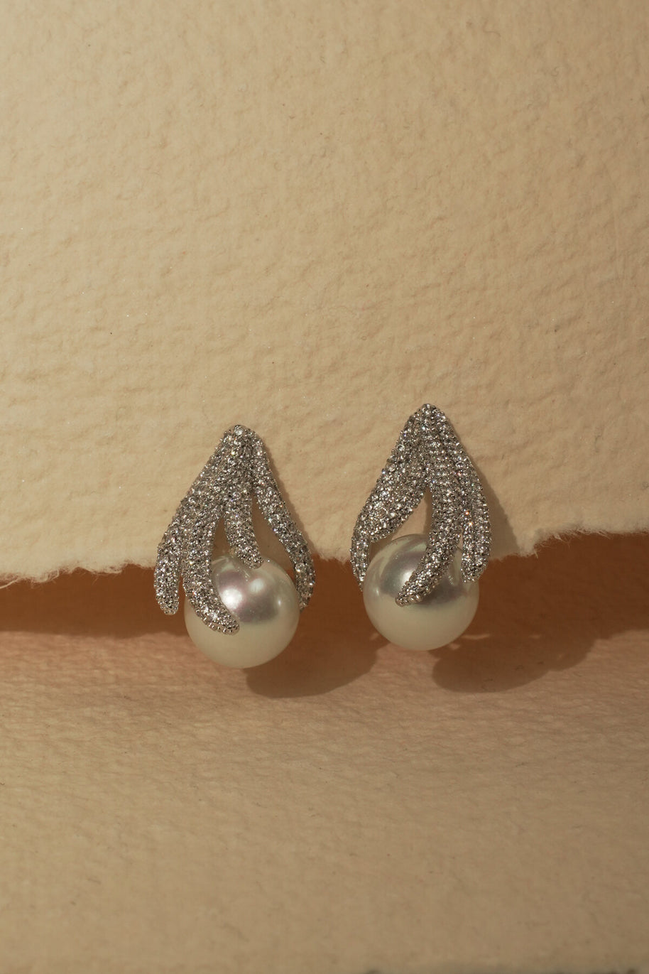ROOTS PEARL DROP