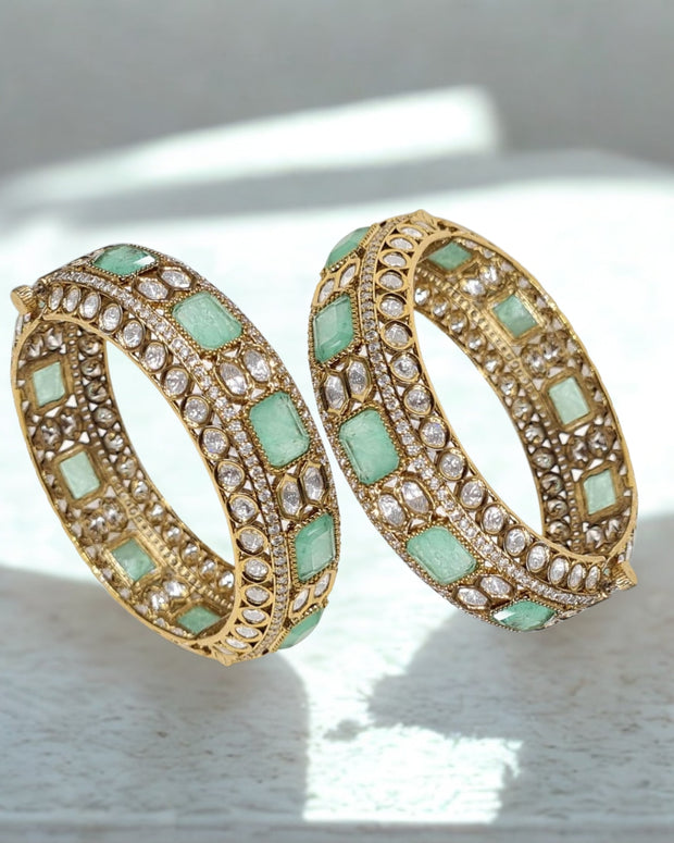 ADIRA LIGHT GREEN KUNDAN BANGLES