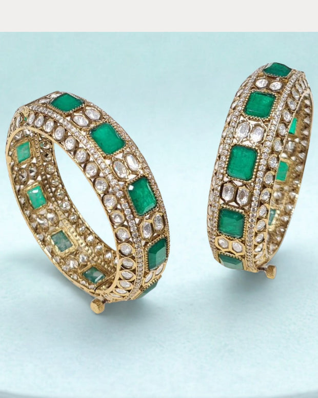 ADIRA EMERALD GREEN KUNDAN BANGLES