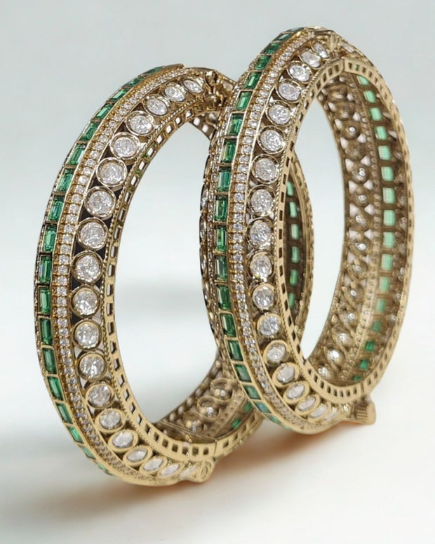 NIRA EMERALD BAGUETTE BANGLES