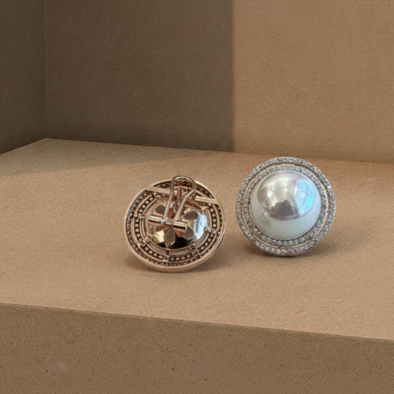 HALO PEARL STUDS