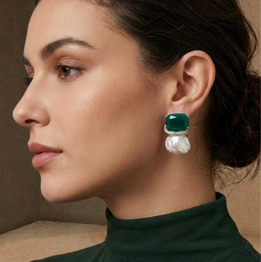PEARL BAROQUE EARRING