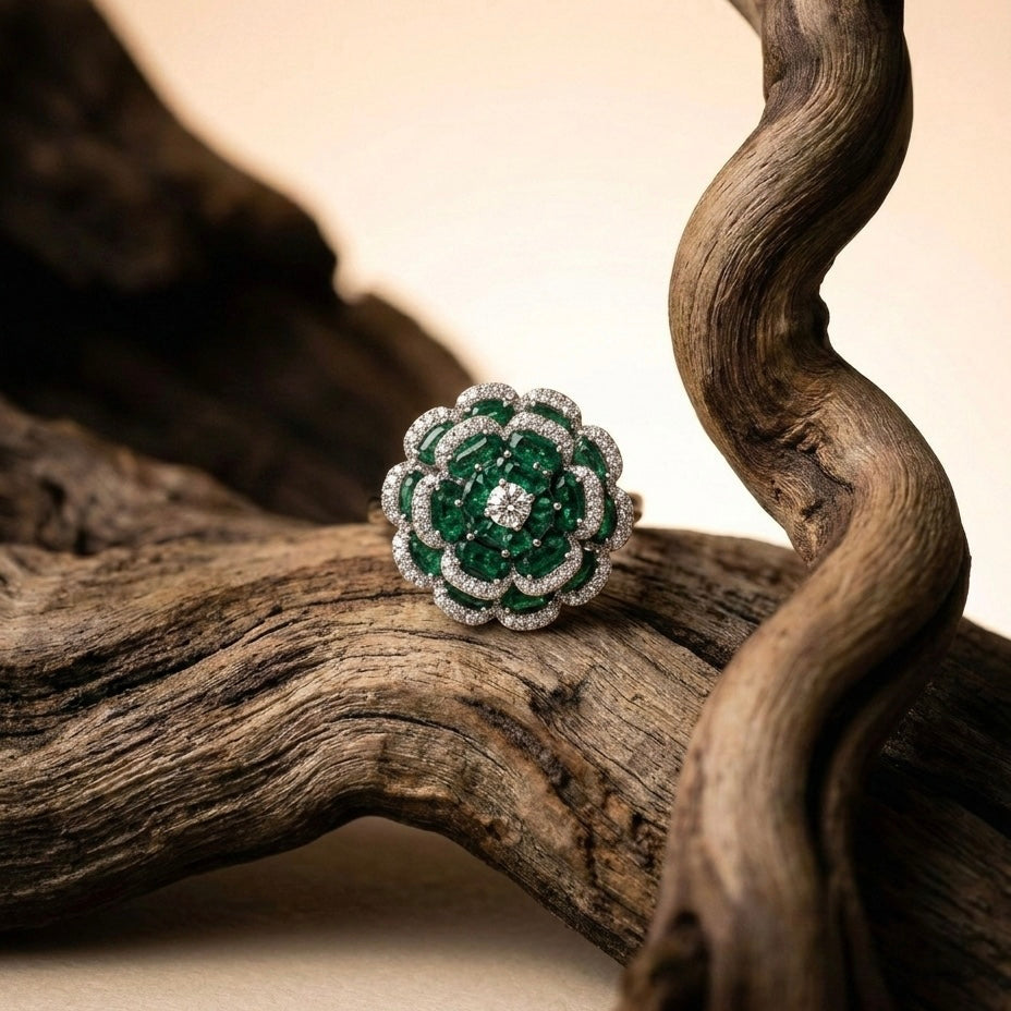 STARLIGHT FLOWER RING