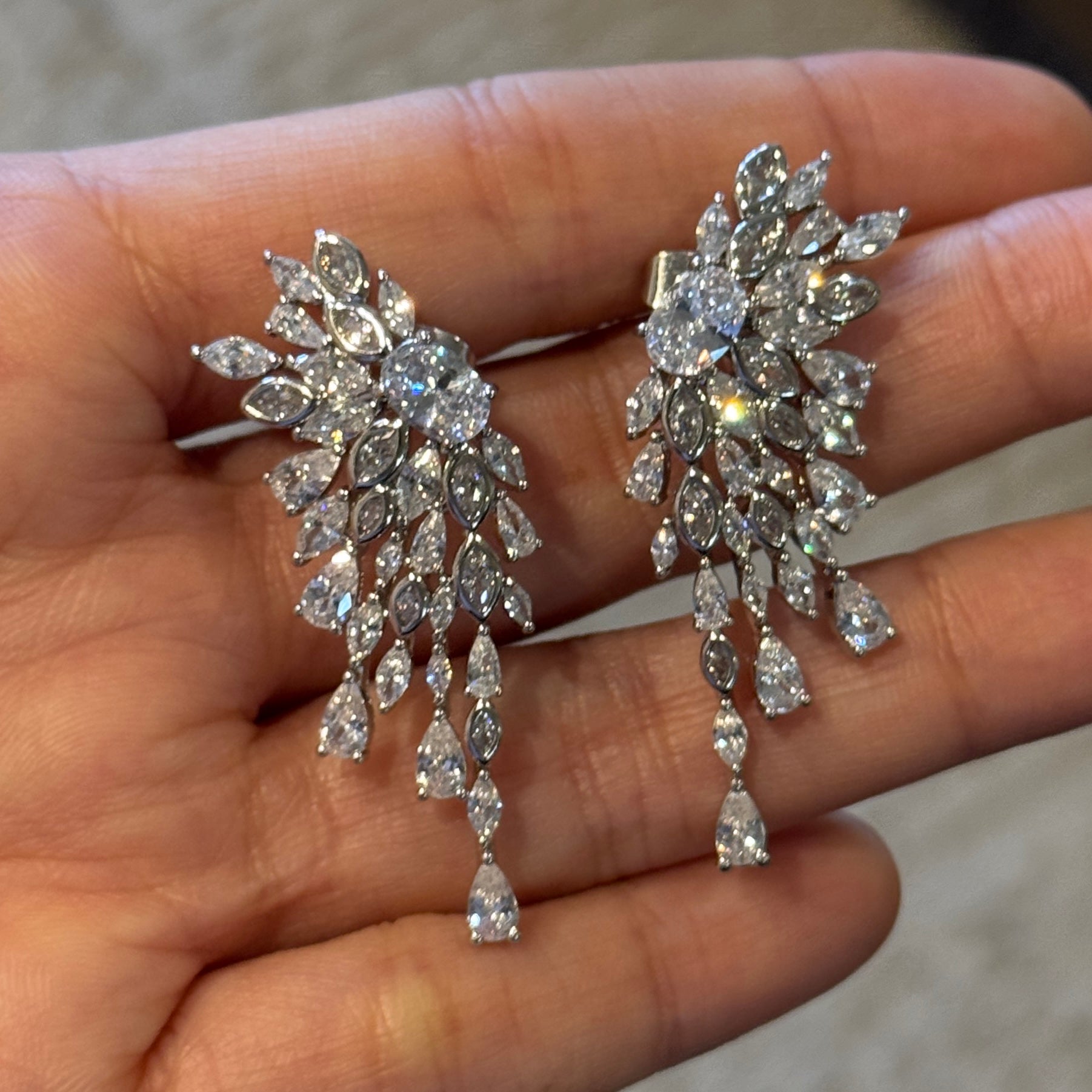 SUNLIGHT BLOOM EARRINGS