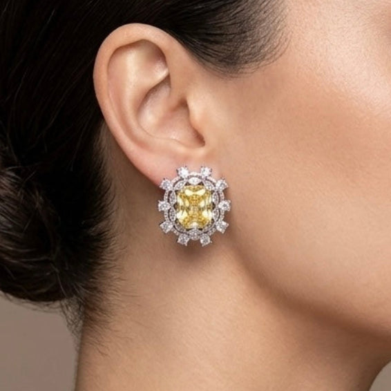 ULTIMATE STUD EARRING