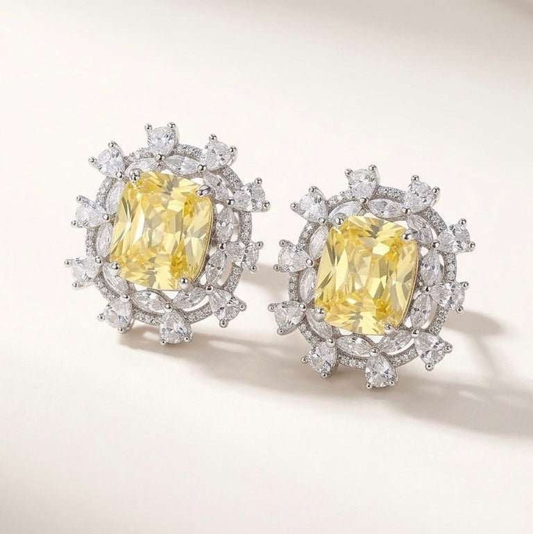 ULTIMATE STUD EARRING