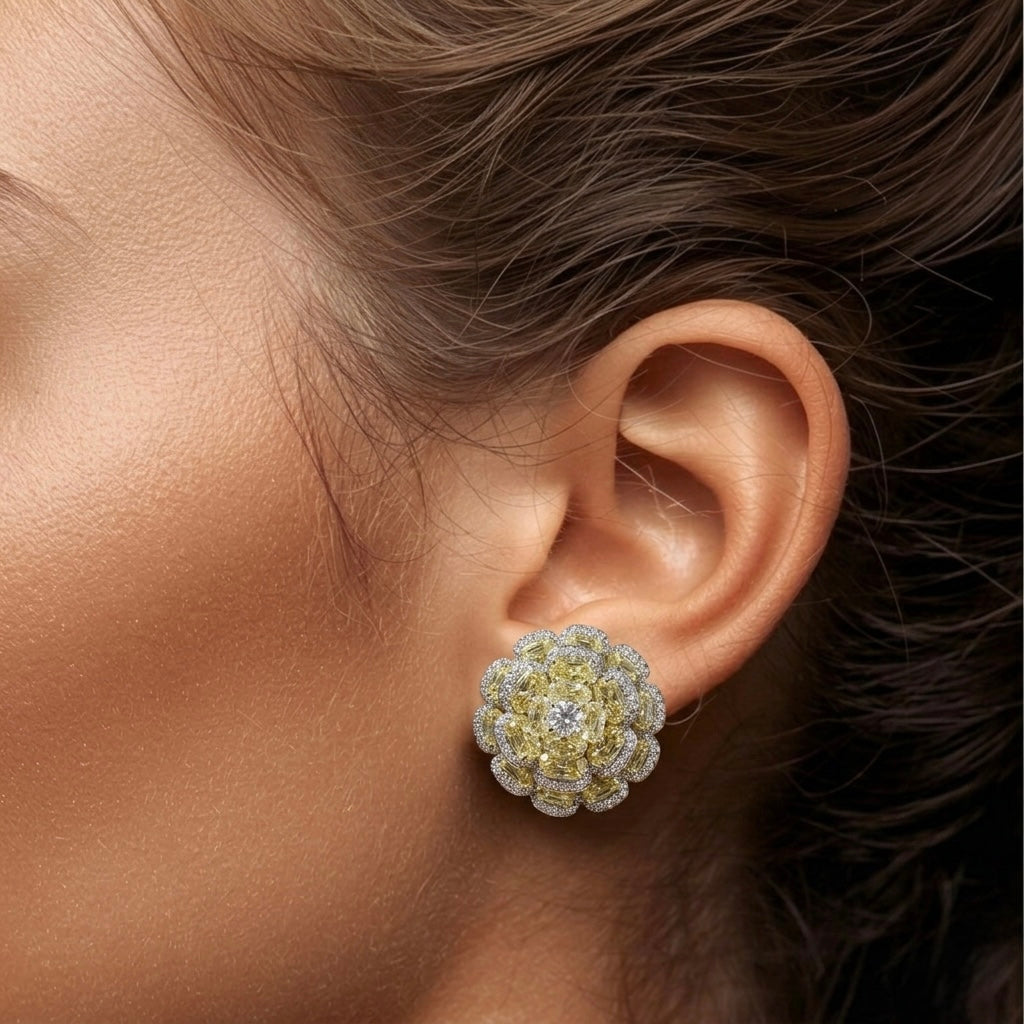 STARLIGHT FLOWER STUD EARRING