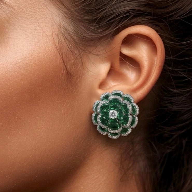 STARLIGHT FLOWER STUD EARRING