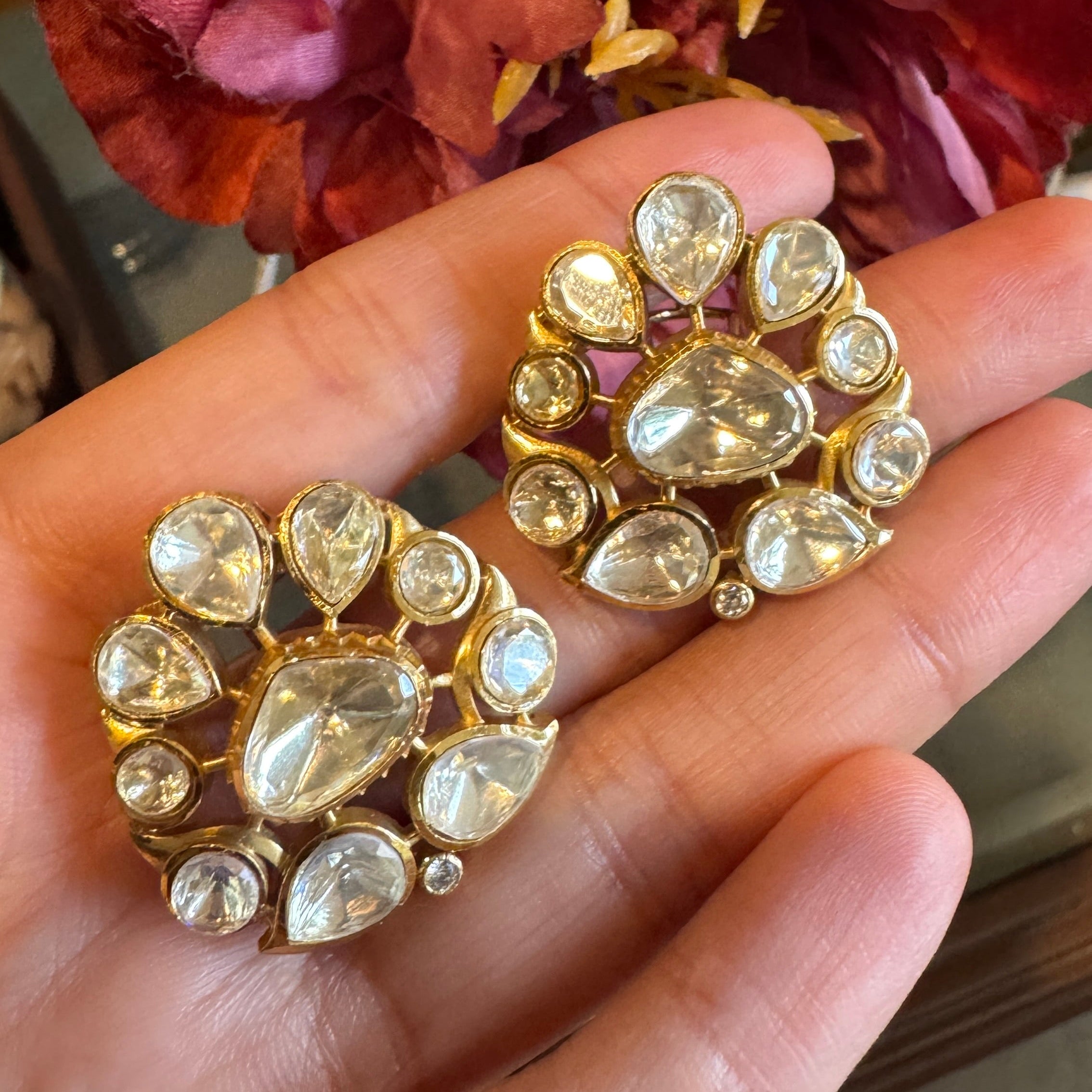 NAQSH STUD EARRING