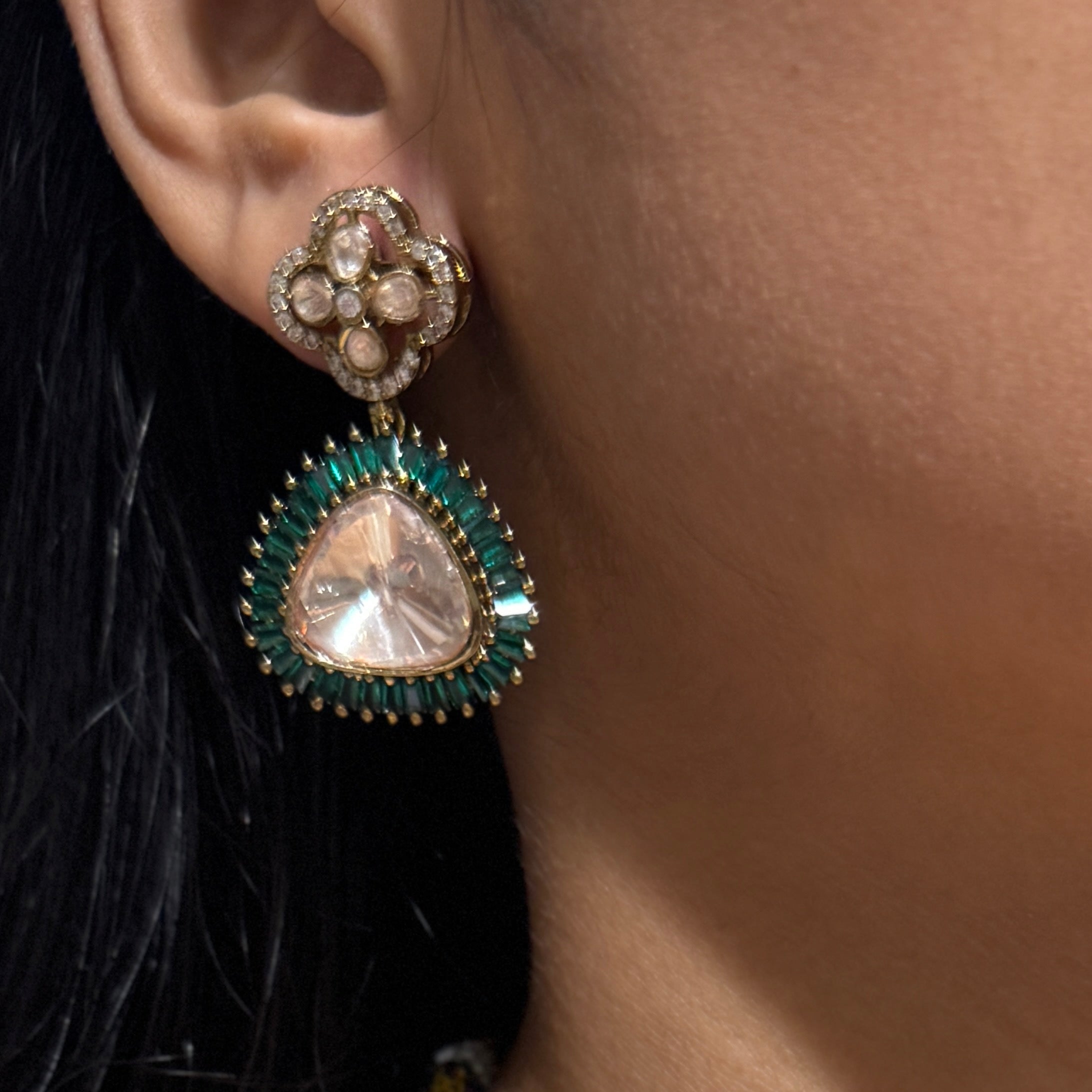 EMEENA DROP NECKLACE SET