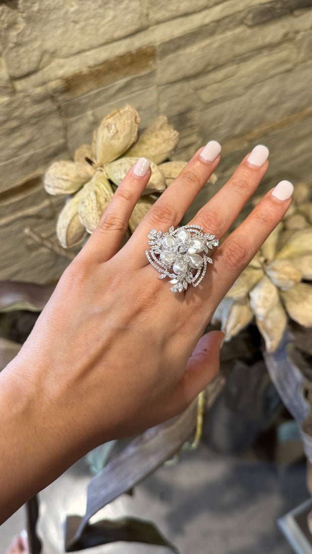 PEARL FLORAL BLOOM