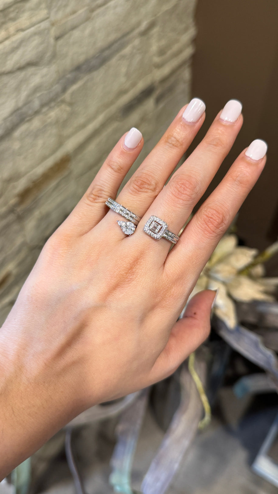 AXIS RING