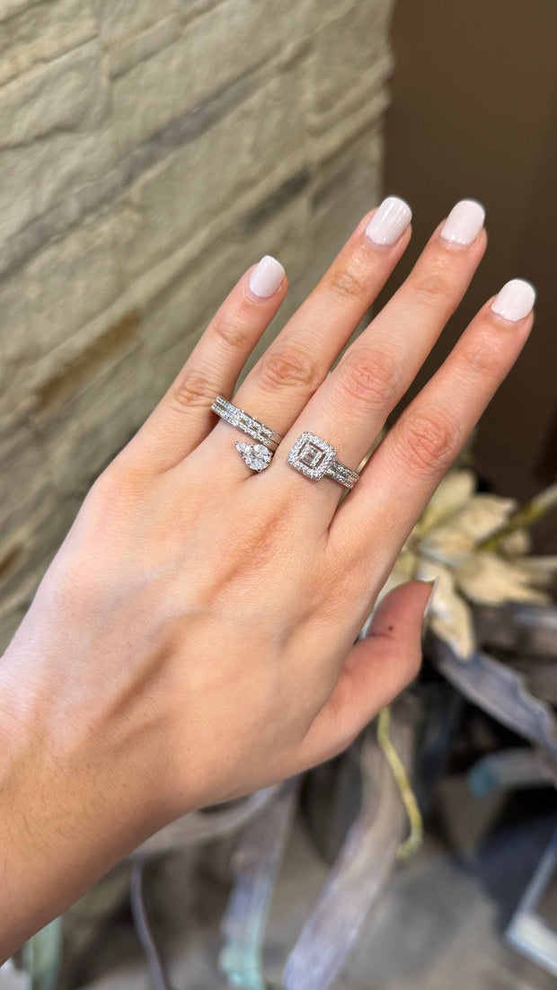 AXIS RING